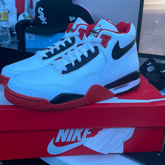 Nike Flight Legacy Size 8 Men - Picture 1 of 5